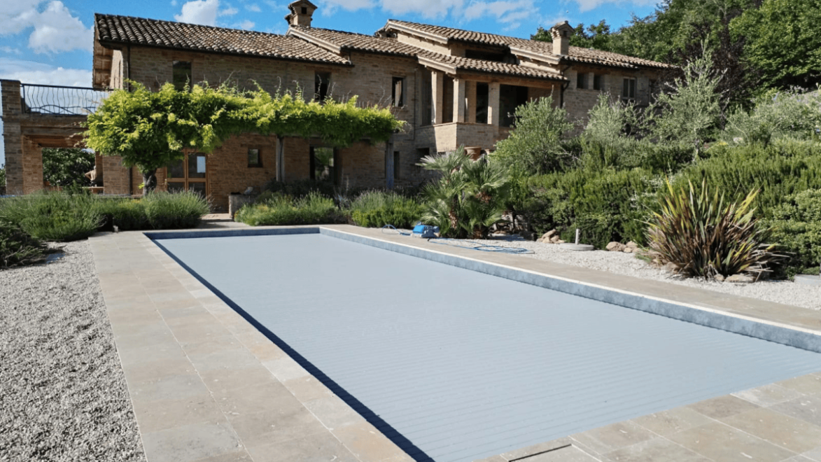 Copertura piscina tapparella 24   Favaretti Group